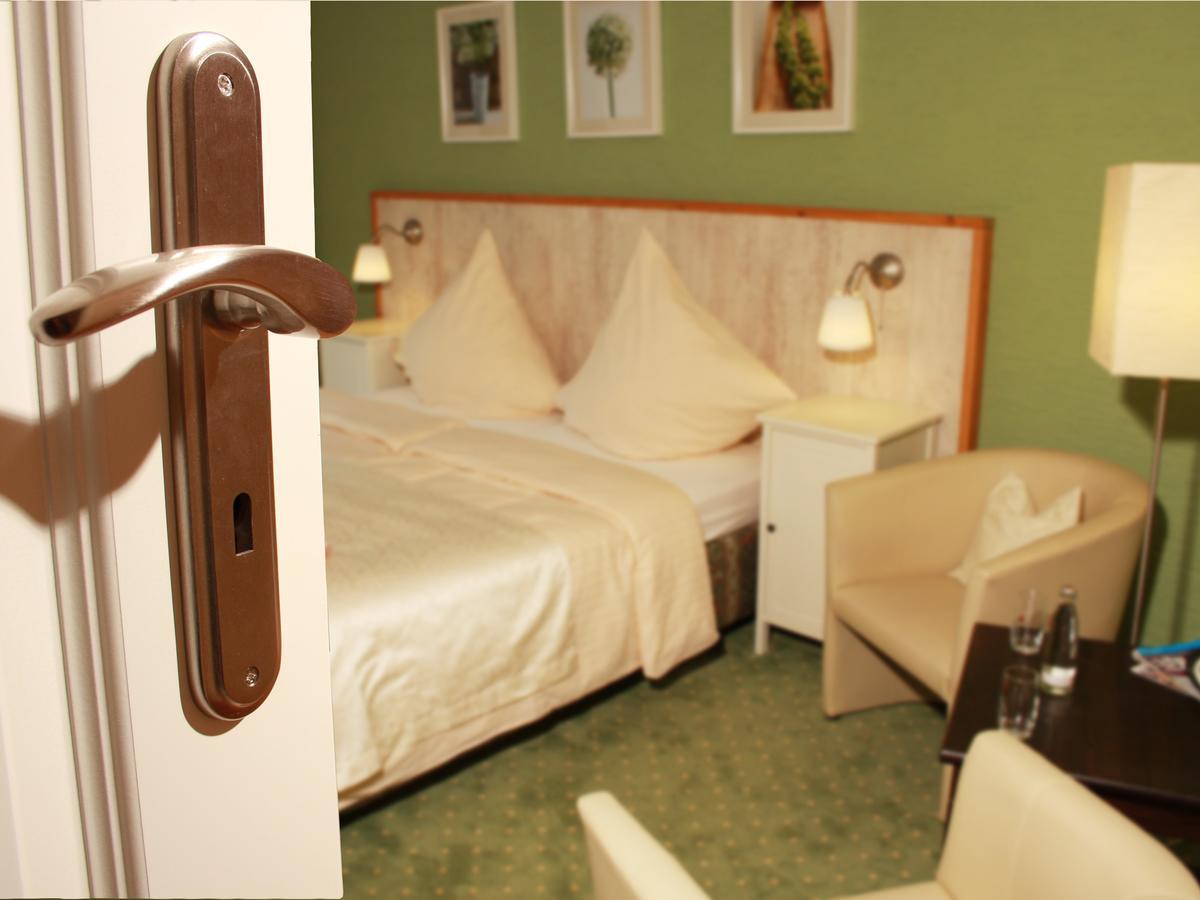 Landhaus Absalonshorst Hotel Groß Grönau Екстериор снимка