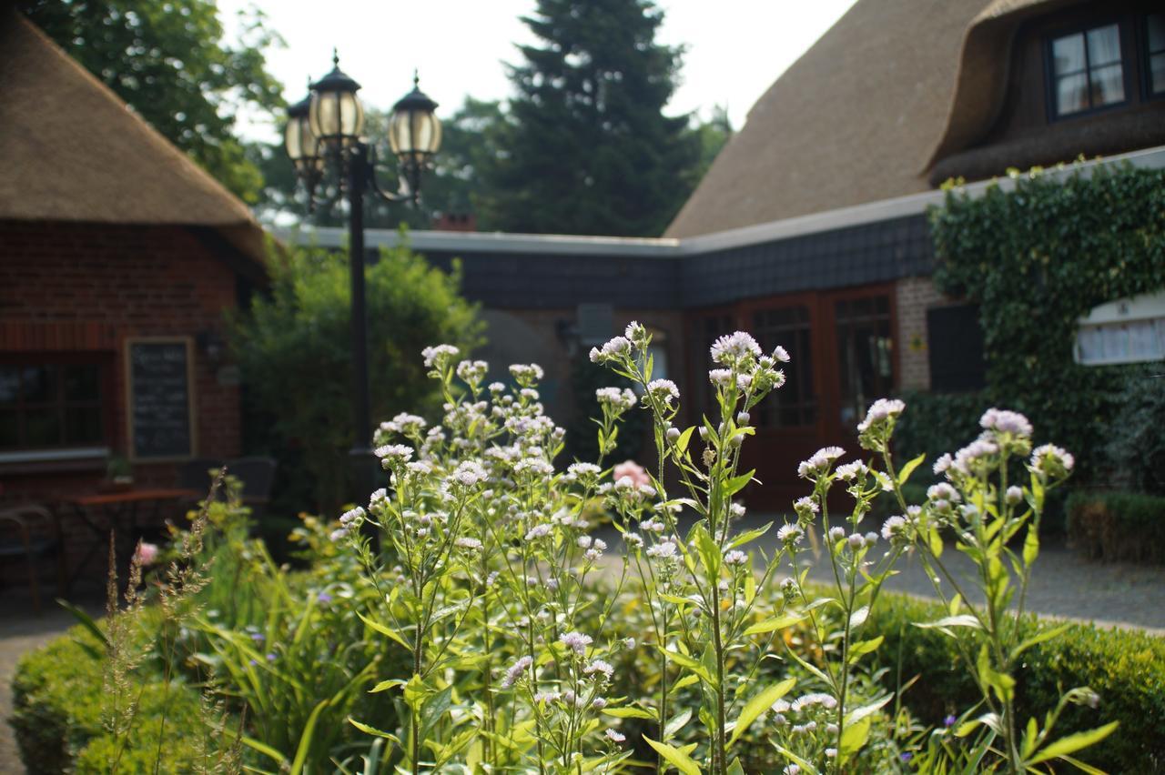 Landhaus Absalonshorst Hotel Groß Grönau Екстериор снимка