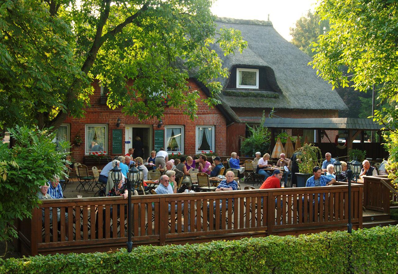 Landhaus Absalonshorst Hotel Groß Grönau Екстериор снимка